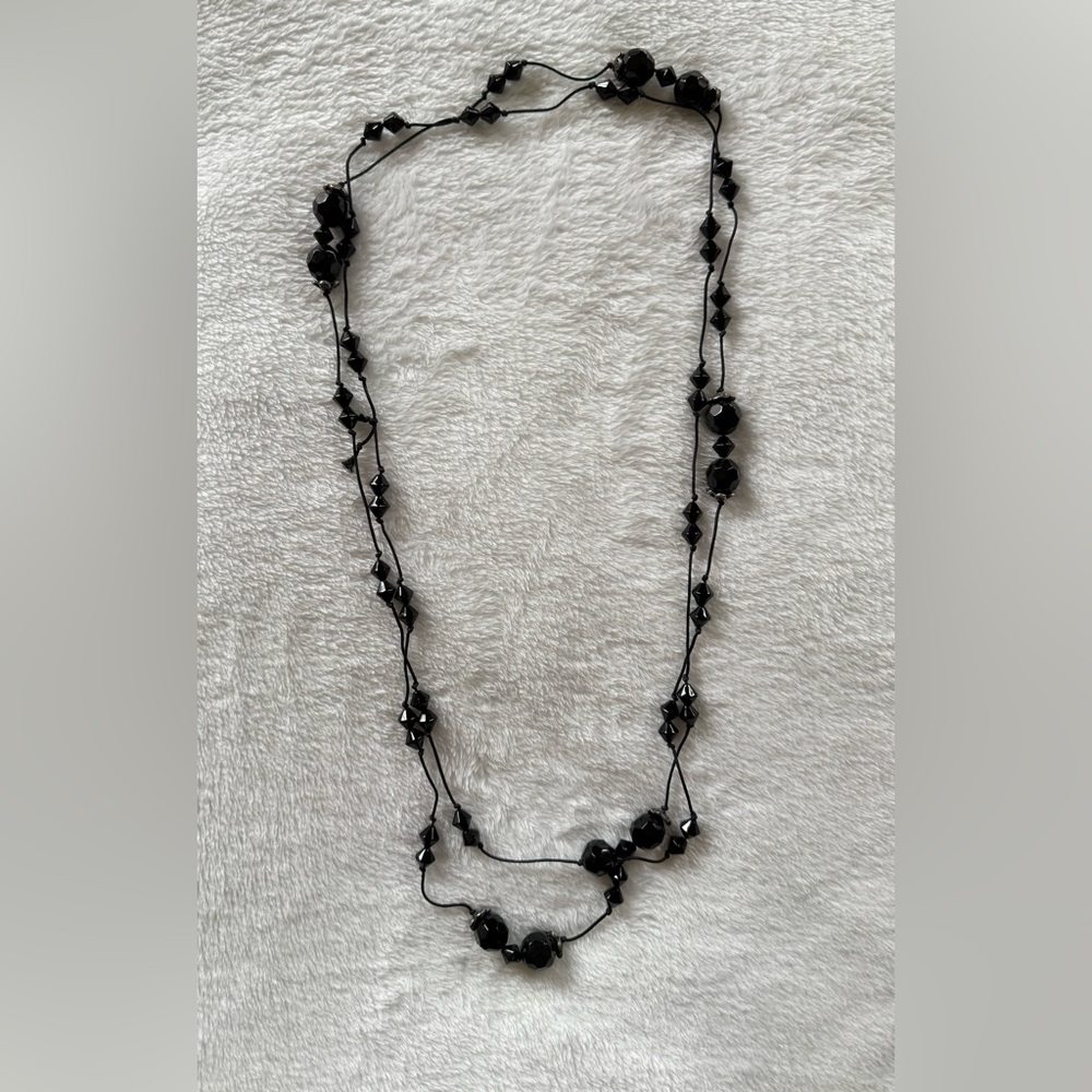 New Elegant Black Beaded Necklace